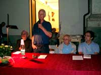 Lo scrittore Mario Dentone, presenta il libro di Pogioli