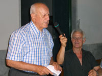 Edoardo Bo si congratula con Franco Pogioli