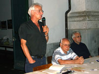 Lo scrittore Mario Dentone presenta il nuovo ciottolo