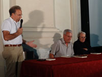 Il vice-sindaco Giorgio Calabr porge i saluti dell'amministrazione comunale.