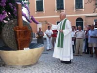 Mons. Crovetto bene3dice il "frantoio"