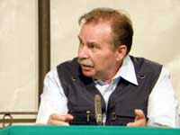 Lo scrittore Giorgio Cretì