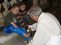 Gioved Santo: La lavanda dei piedi