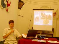 Andrea Lavaggi presenta la serata